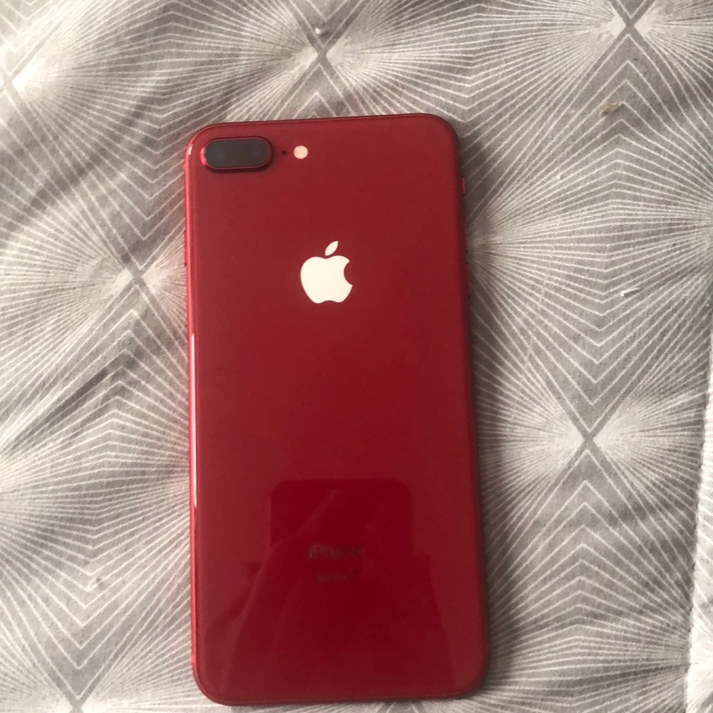 iPhone 8+ Product Red